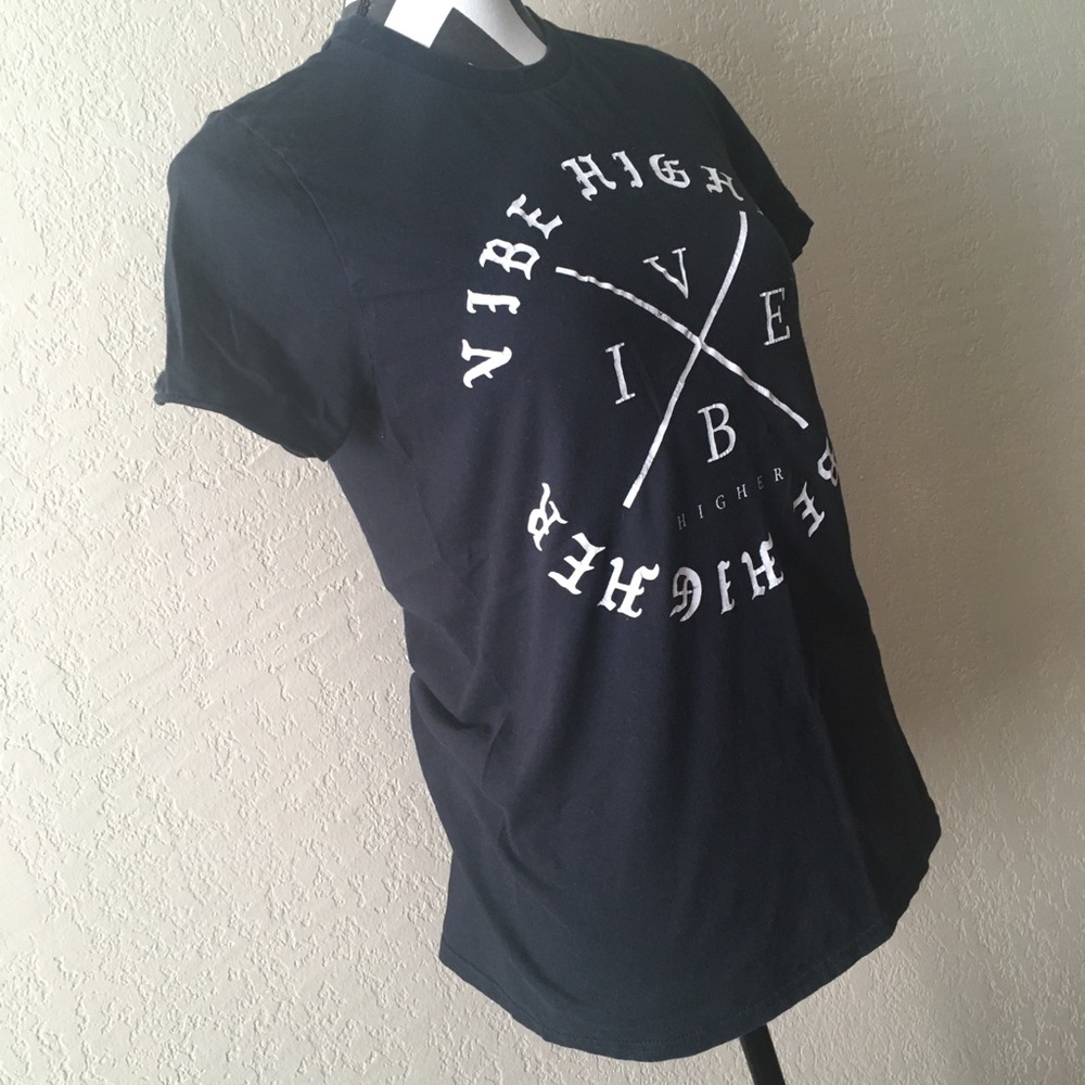 Vibe Higher Snow Merch T
